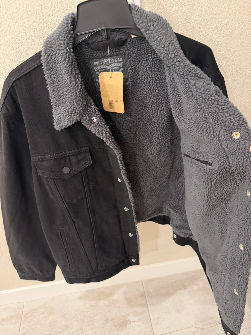 Levi's Men's Black Sherpa Lined Trucker Jacket XL - Picture 5 of 8